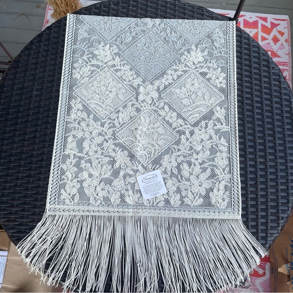14”x48” Heritage Lace Fringed Runner in Chantilly Print 14”x48” - Picture 5 of 13